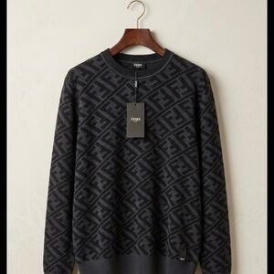 Men's Black and Gray Sweater